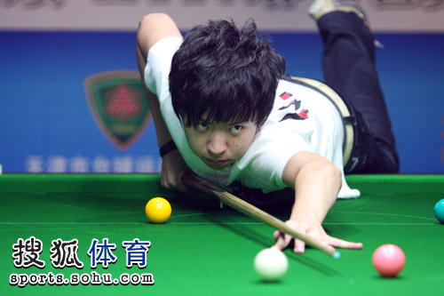 各项赛事客场6连胜+0丢球，水晶宫是英格兰顶级联赛历史首队.