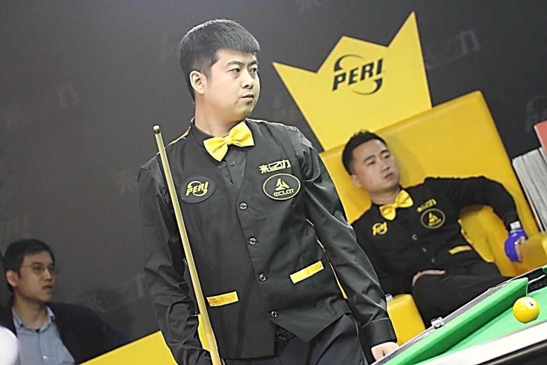 76人的球 76人的球