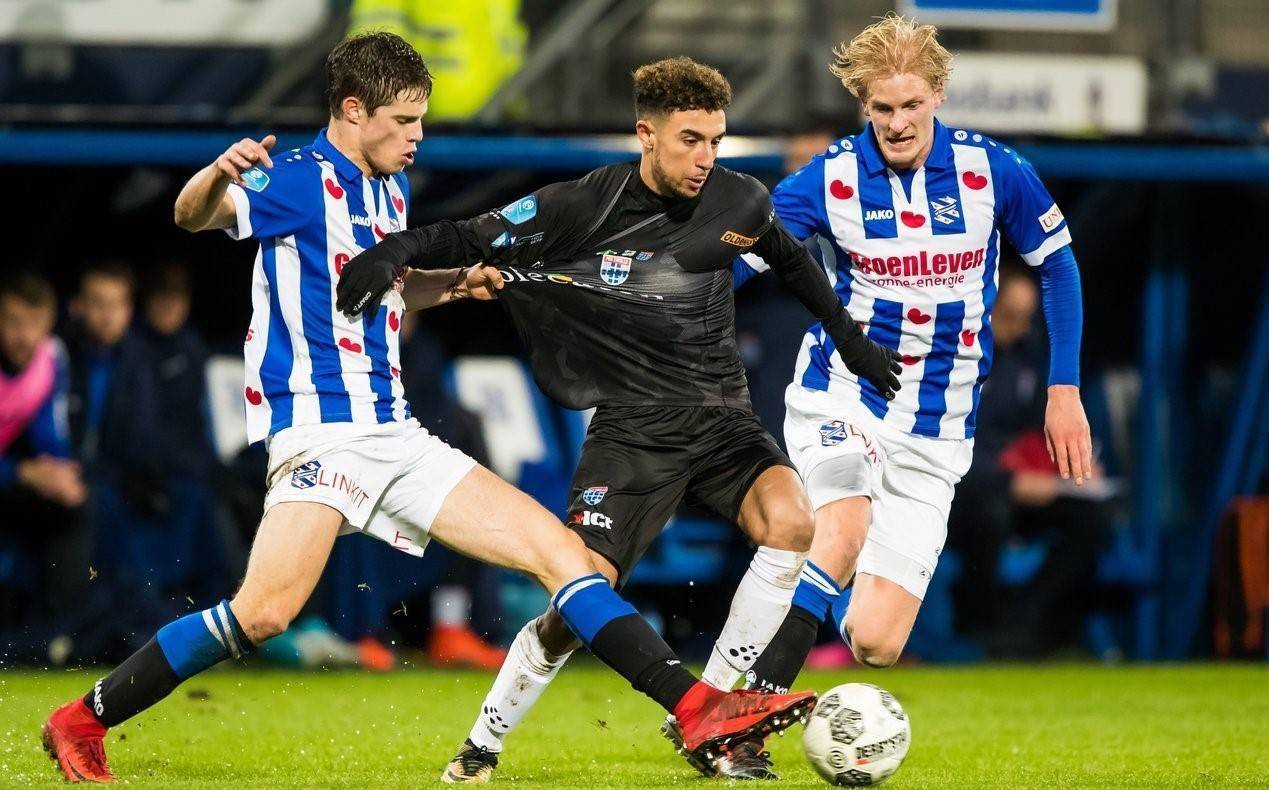 赢得赞誉 赢得赞誉