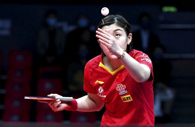 双脚同时离 双脚同时离